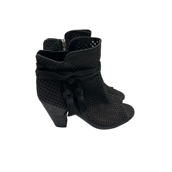 Vince Camuto Black Suede Leather Sexy VC Kamey perforated Ankle BOOTS Sz 9M - Picture 2 of 10